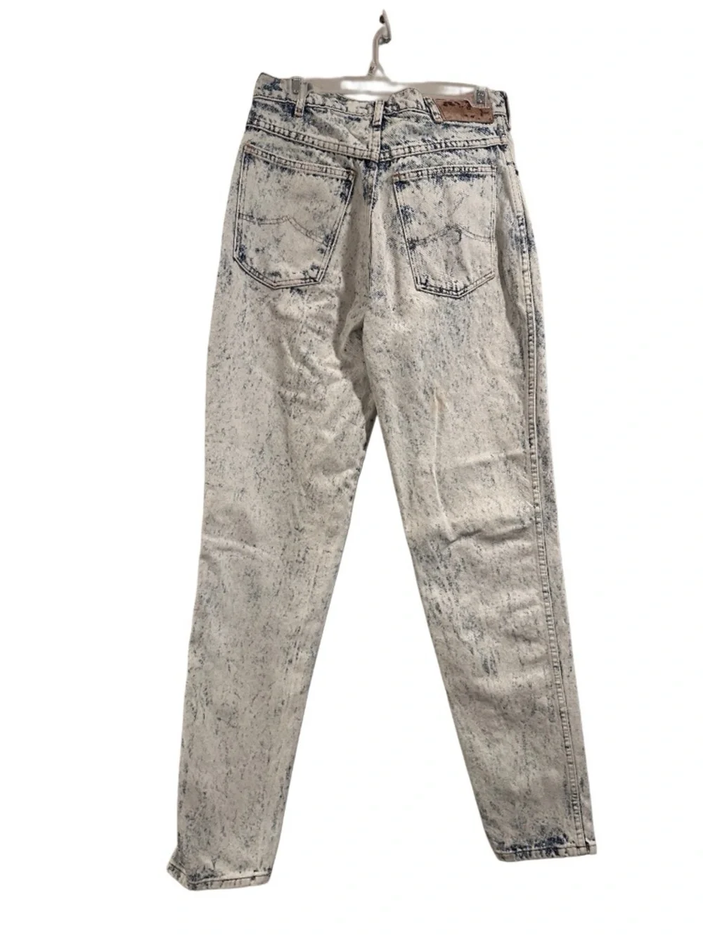 Bugle Boy Men’s Acid Wash Jeans
32x34 - Picture 4 of 14